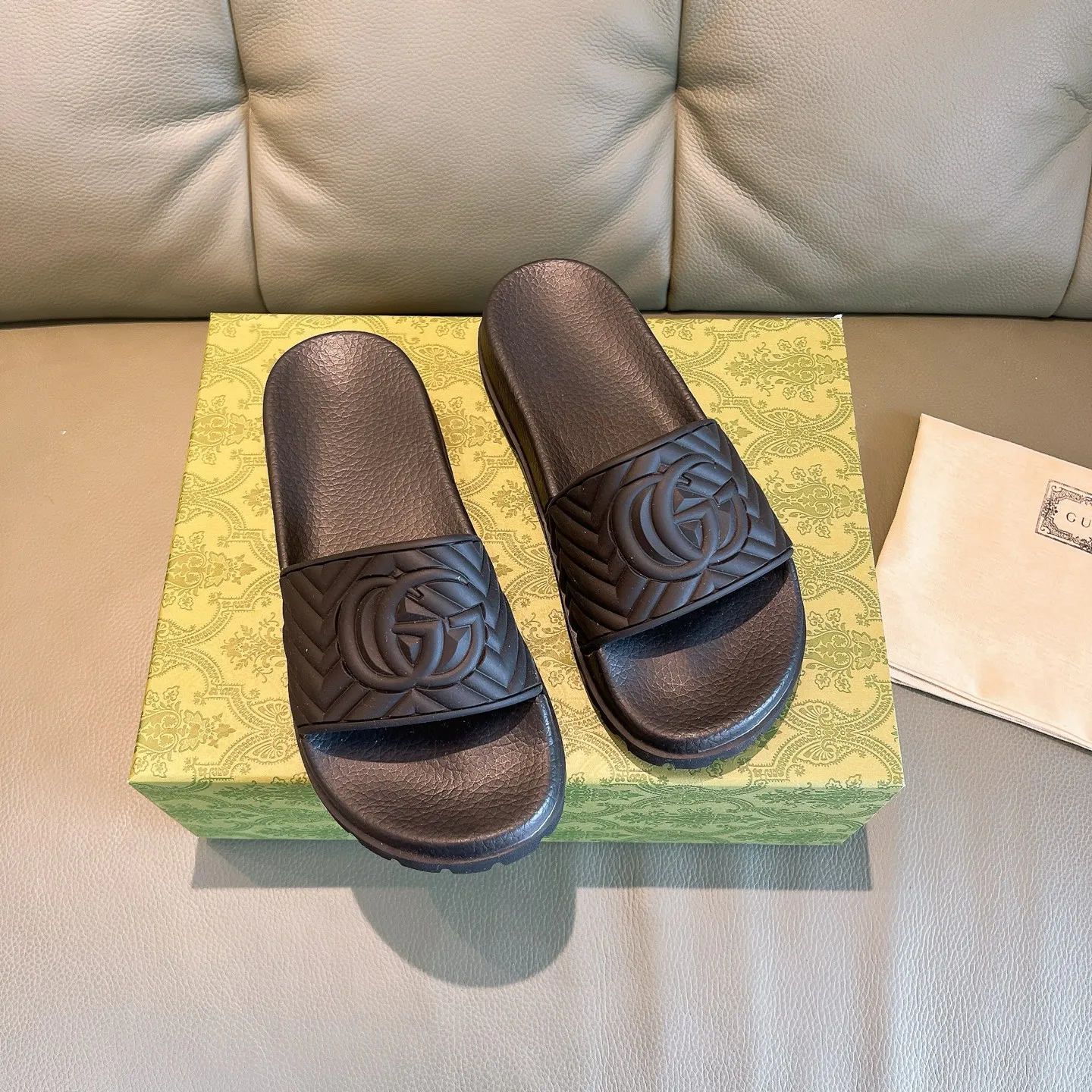 Men's Men's Shoes 130🐮🐮Gucci Gucci Slippers Gucci 2024 latest beach sandals slippers Original molding double G LOGO Original molding consistent Outsole: Men's Men's Shoes u double-layer outsole Size: 35-46